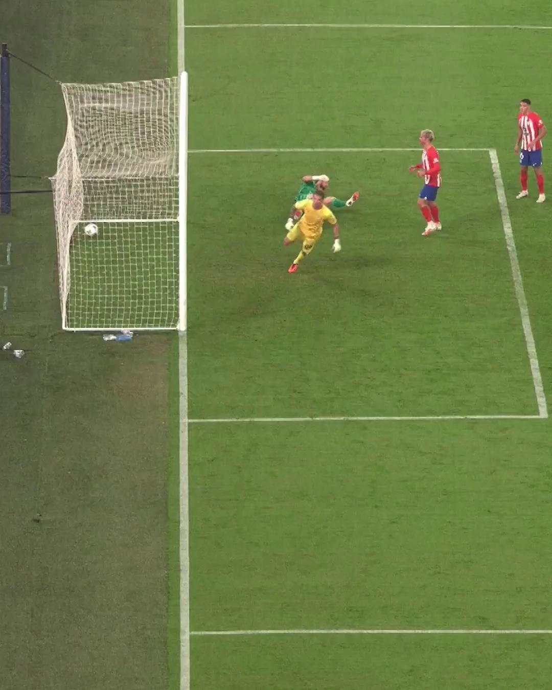 开云注册入口-赛前体能课后，拉齐奥迎来里程碑备战欧冠，目标明确，细节决定成败(拉齐奥欧冠最佳战绩)