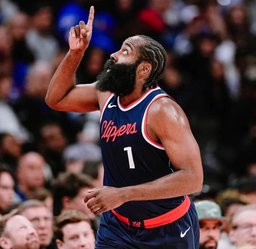 开云官网-托特纳姆篮板制胜备战全明星赛转折点费城76人主帅复盘，现场解说直呼：国际比赛日广东宏远备战中超的简单介绍